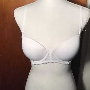 New without tags maidenform push up bra size 36B